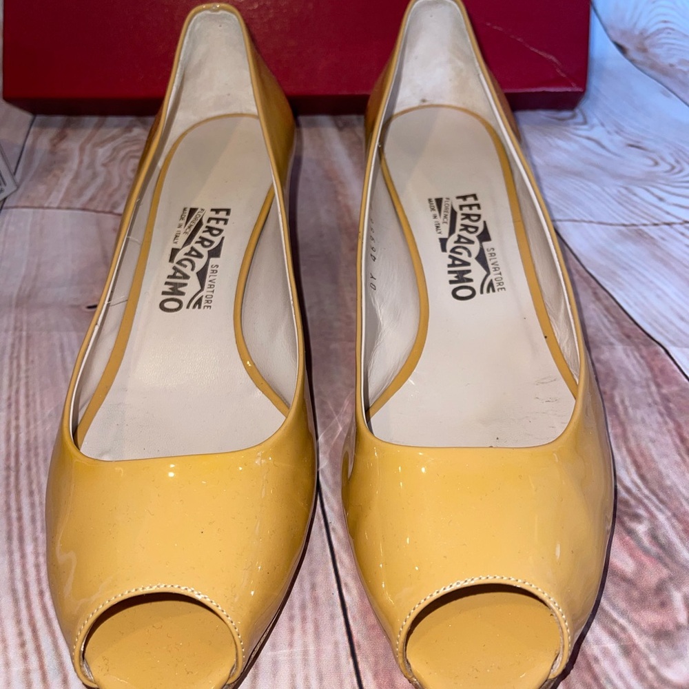 Salvatore Ferragamo Yellow Peep Toe Pumps - Picture 2 of 7